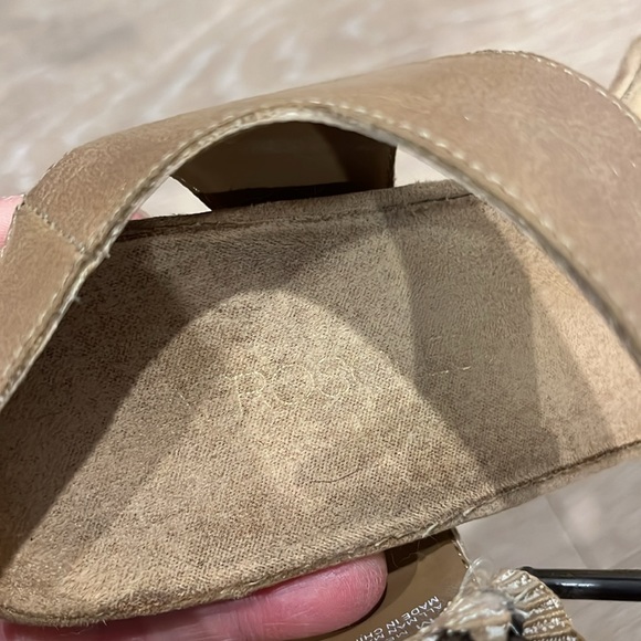 Aerosoles Tan 4” Heeled Sandals - Picture 3 of 7